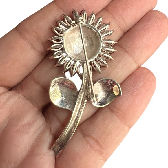Beautiful Red and Silver Sunflower Brooch, approx. 2.5” - Picture 4 of 4